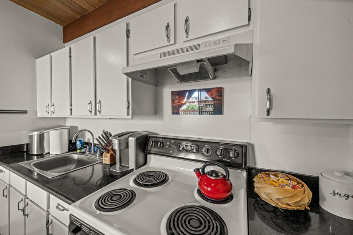 Newly Upgraded 1Br Unit Near Beach Max Of 5 Guests Kailua-Kona Exterior foto